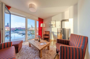 Müritzquartier No 13 - Stilvolles Apartment mit Kamin, Wellness & Hafenblick, Waren / Müritz